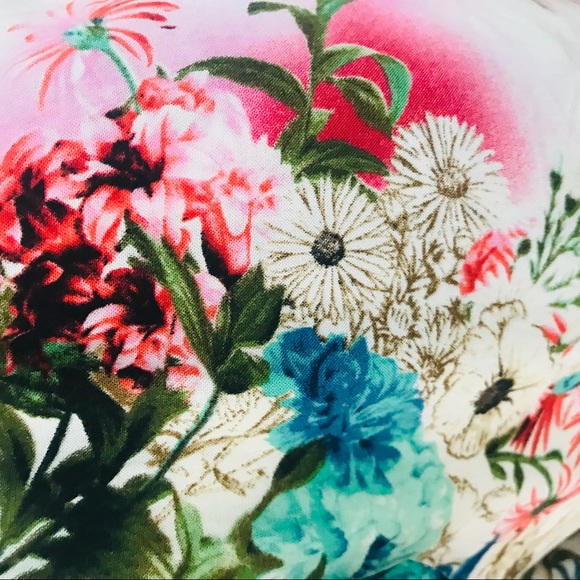 Boho Resort Floral Shorts ROMPER Small - Picture 10 of 13